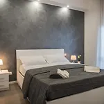 Parini Flat Apartment Lecce