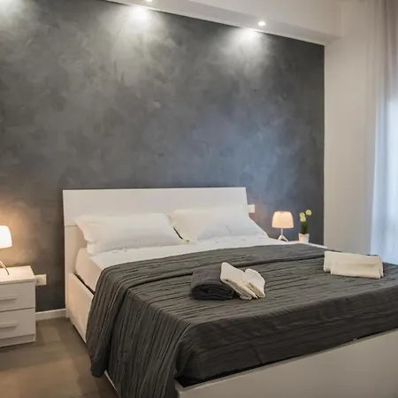 Parini Flat Apartment Lecce