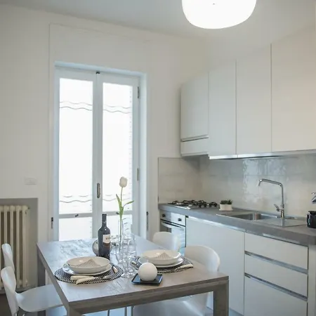 Parini Flat