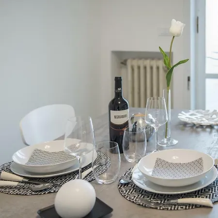 Parini Flat Appartement *