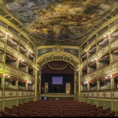 公寓 Parini Flat 莱切